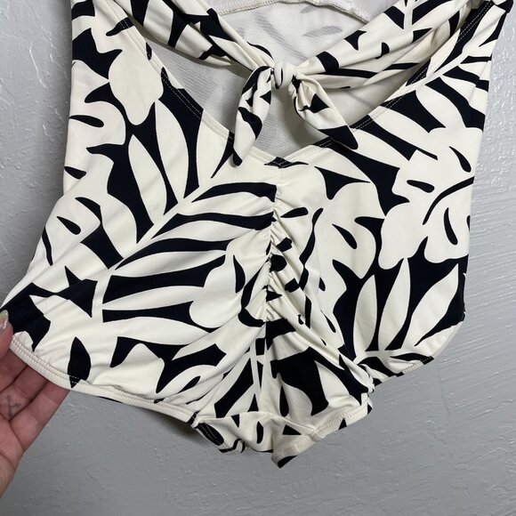 Carmen Marc Valvo Women 14 Black White Floral One Piece Swimsuit Halter Tie Back - Picture 6 of 8